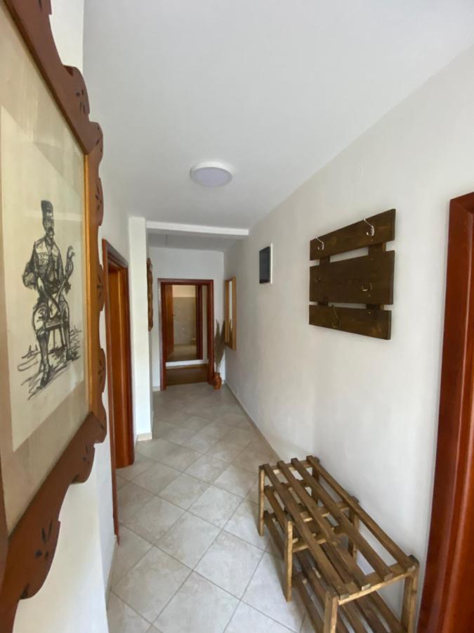 Guest House Radoman Virpazar Ngoại thất bức ảnh