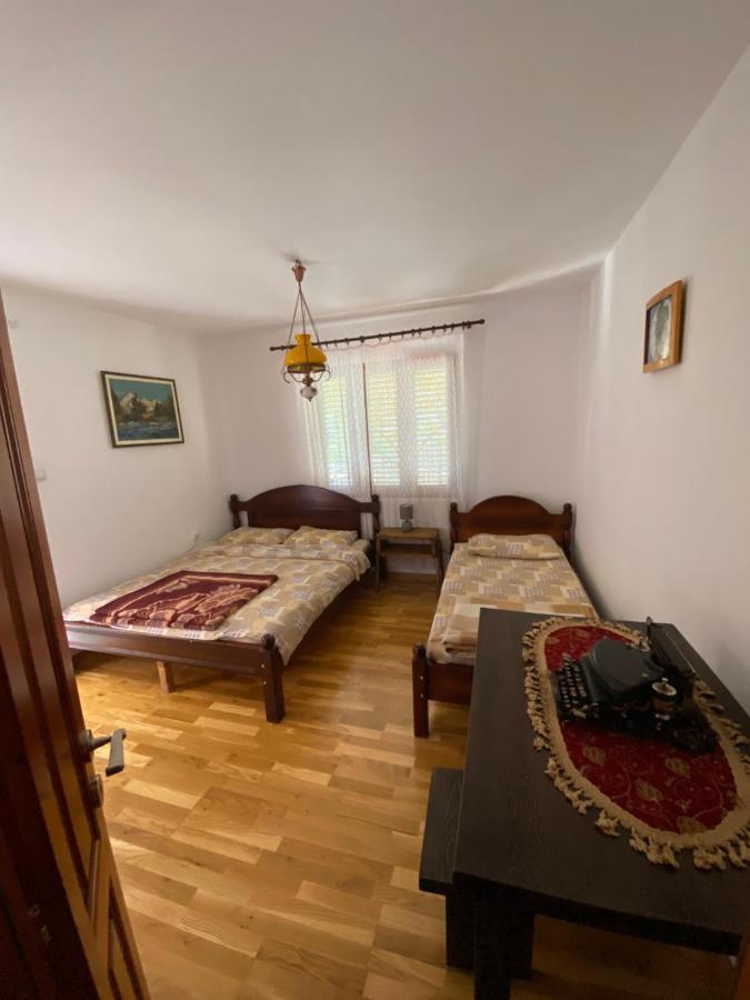 Guest House Radoman Virpazar Ngoại thất bức ảnh